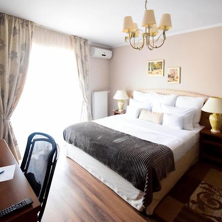 Cabrio Apart Hotel Cluj-Napoca Buitenkant foto