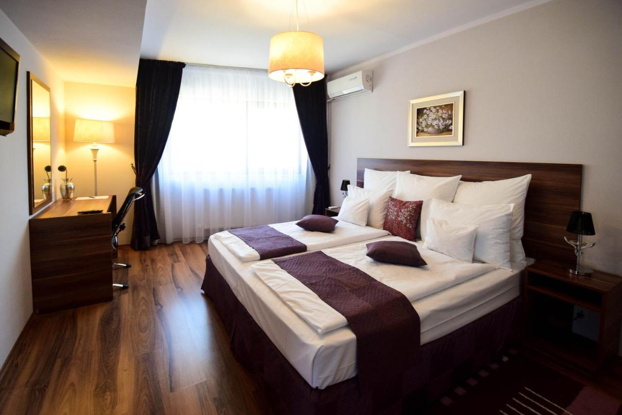 Cabrio Apart Hotel Cluj-Napoca Buitenkant foto