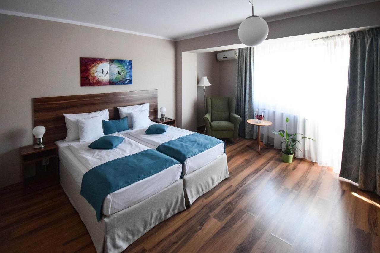Cabrio Apart Hotel Cluj-Napoca Buitenkant foto