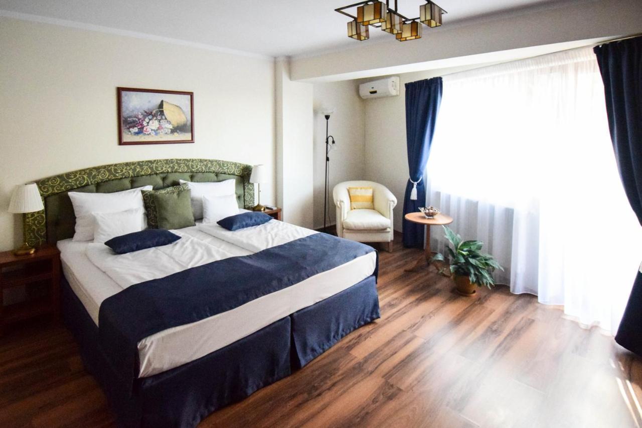 Cabrio Apart Hotel Cluj-Napoca Buitenkant foto