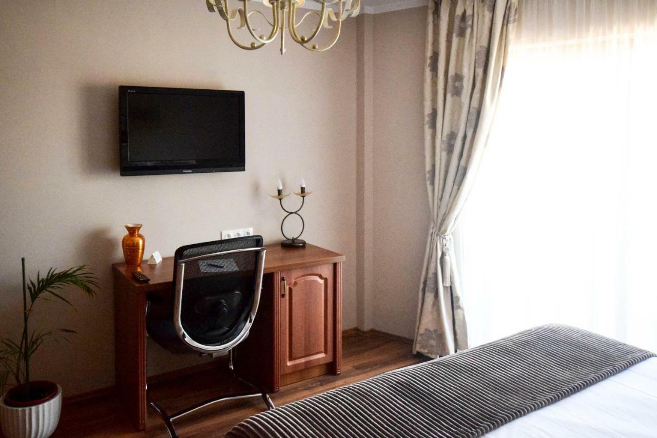 Cabrio Apart Hotel Cluj-Napoca Buitenkant foto
