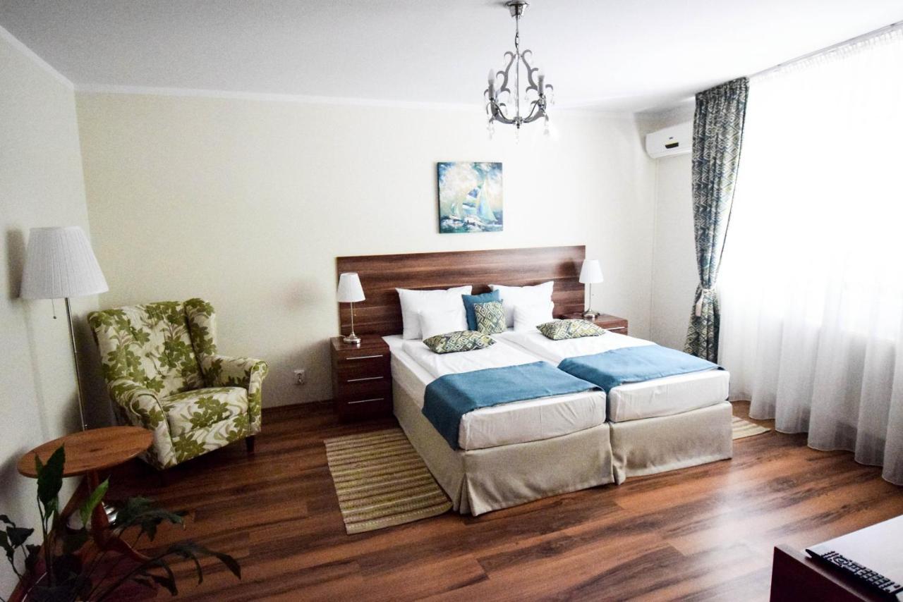Cabrio Apart Hotel Cluj-Napoca Buitenkant foto