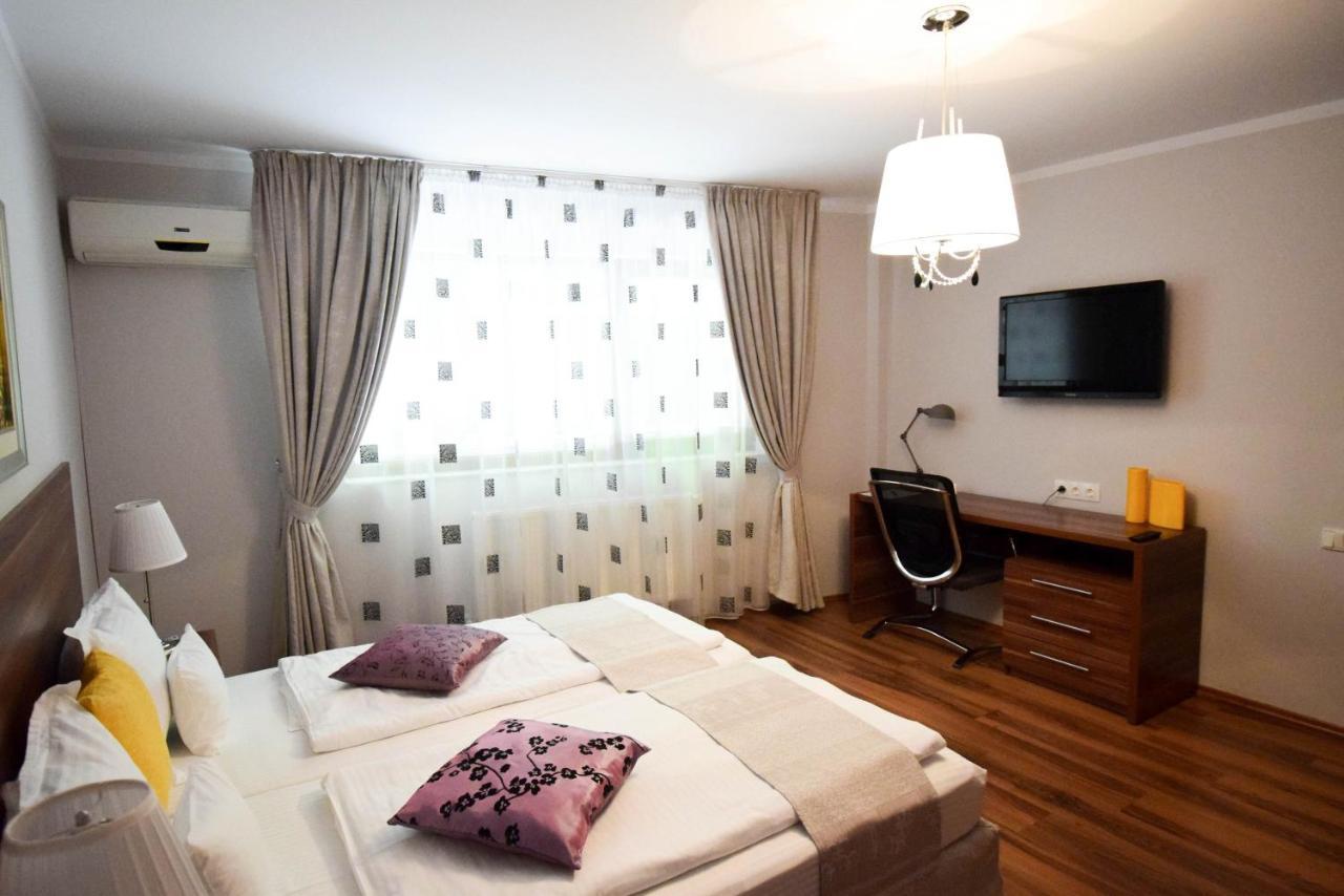 Cabrio Apart Hotel Cluj-Napoca Buitenkant foto